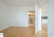 Helle 2 Zimmer Dachgeschosswohnung mit hofseitiger Terrasse - Abendsonne auf der eigenen Terrasse genießen! // ab 02/26 **VIDEO**