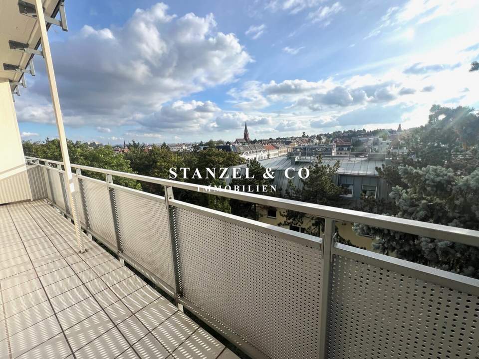 SONNIGES BALKONAPARTMENT MIT TRAUMBLICK