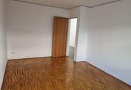 Neu renovierte 3 Zimmer EG Wohnung(80qm) inkl.Tiefgaragen Parkplatz in Hall in Tirol von privat