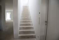 Moderne Doppelhaushälfte (rechts) - Erstbezug mit Garten, Balkon und Carport