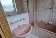 3-Zimmerwohung im obersten Stock - Erstbezug nach Sanierung - unbefristeter Mietvertrag