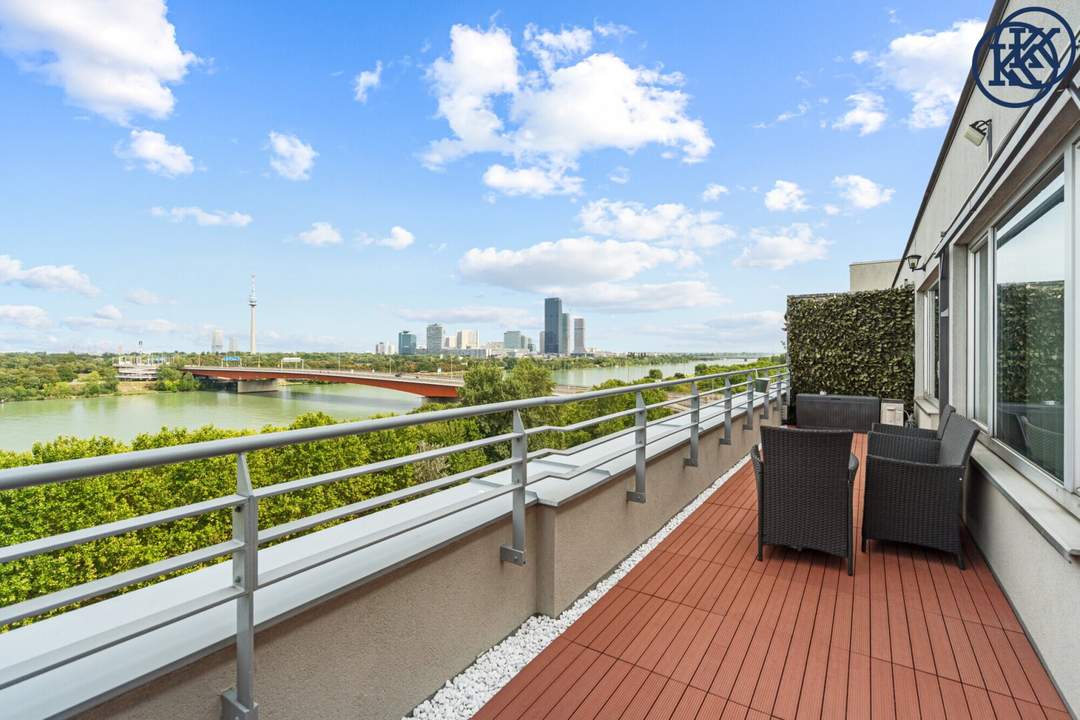 2 Zimmerwohnungen mit großer Terrasse im 8. Stockwerk!