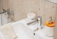 Yppenplatz-Flair trifft Nachhaltigkeit – 2 Zimmer mit Balkon