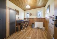 Geräumiges Wohnhaus mit Einliegerwohnung nahe Holzöstersee