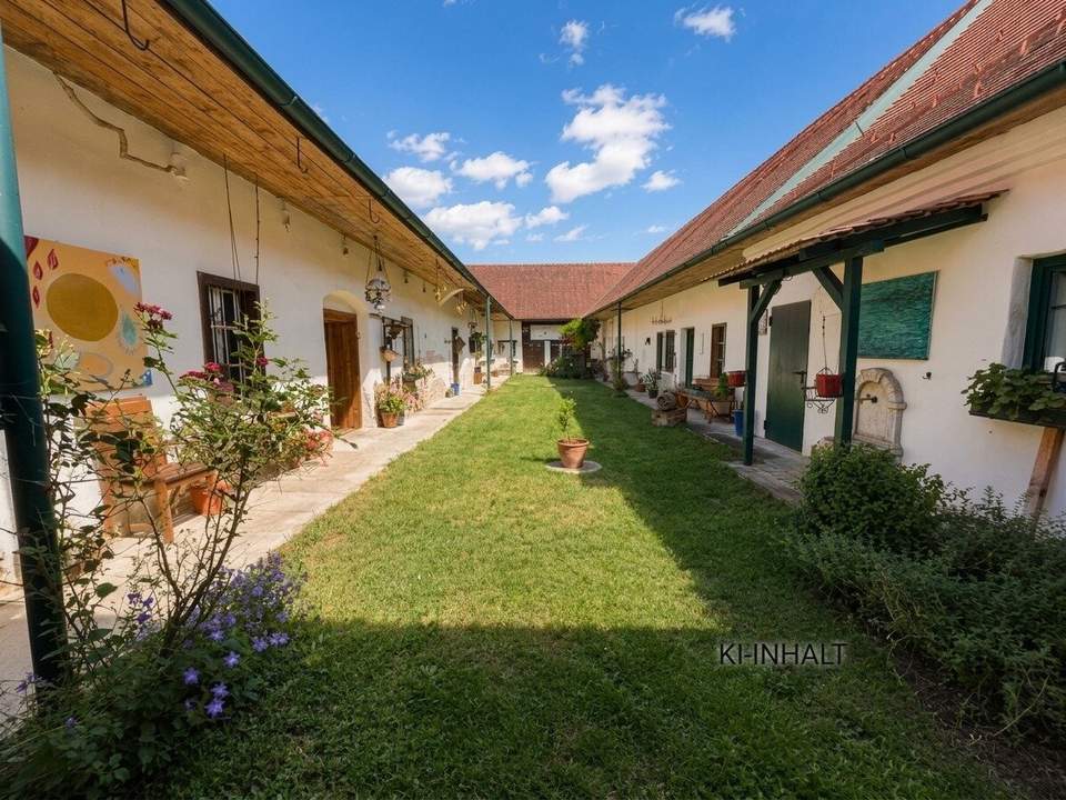 Bad Waltersdorf: Einzigartiger Vierkanthof mit ca. 10.300 m² Grund – Wohnen, Pferde & grenzenlose Möglichkeiten