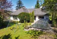 Beeindruckender Bungalow mit großem Garten und Pool
