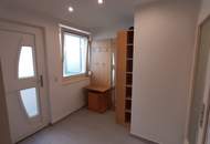 FÜR DEN KÄUFER PROVISIONSFREI, 2-Zi-Wohnung in super Zustand!