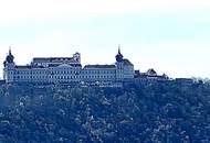 Gut geschnittene 3-Zimmer-Wohnung mit Loggia, Infrarotkabine &amp; Aussicht in Krems