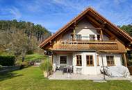 Grandiose Aussicht: Wohnen und Arbeiten in natürlichem Ambiente - Weinkeller und Garage