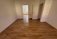 Sonnendurchflutete 2-Zimmer-Wohnung mit herrlichem Grünblick im beliebten Münichholz – liebevoll saniert, mit modernem Wohlfühlbad, praktischen Wohnräumen und perfekter Anbindung für alle, die Ruhe und Stadtnähe zugleich schätzen!