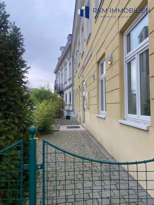 Exklusive Dachgeschosswohnung in Toplage des 17. Bezirks - mit Lift und Garage