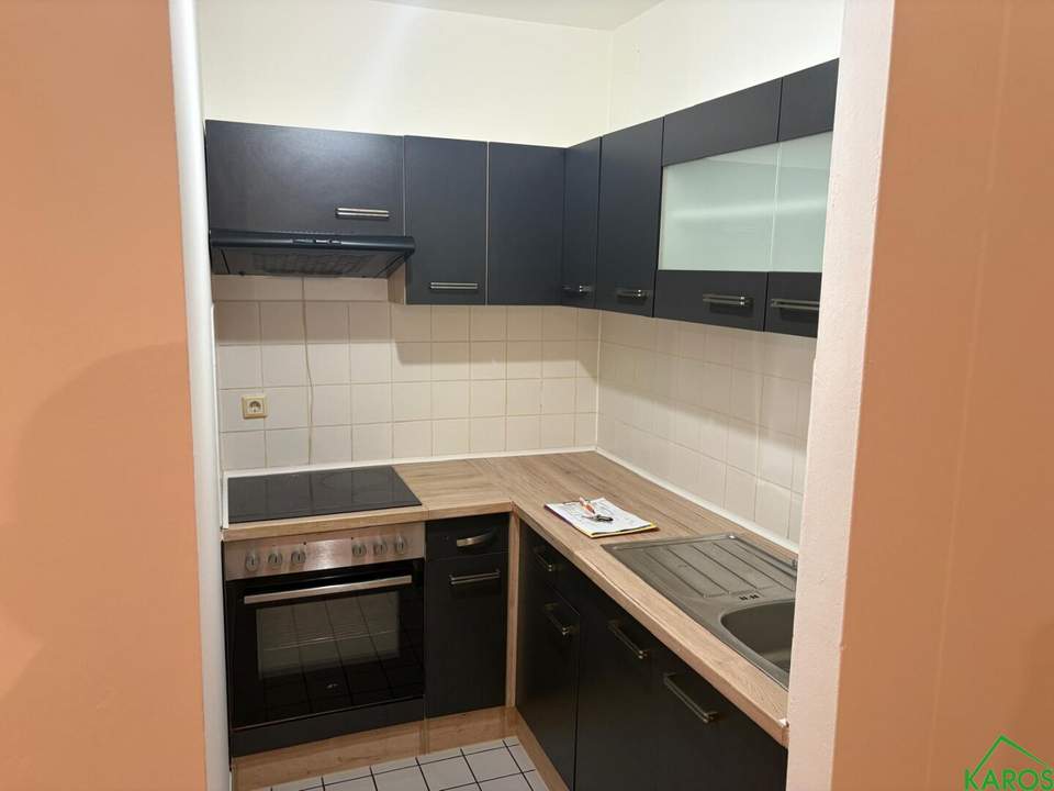 *PÄRCHENHIT MIT EINBAUKÜCHE*