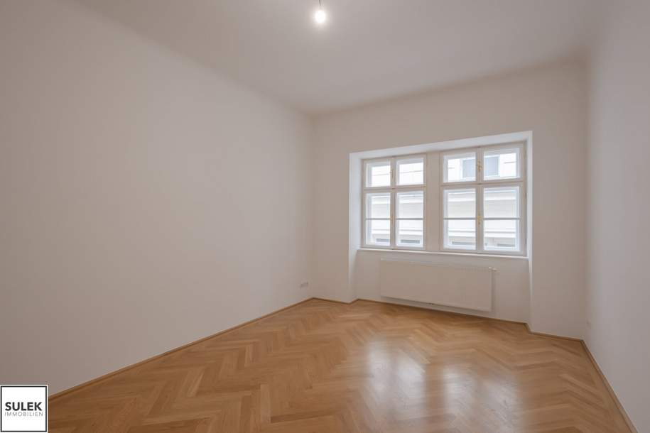 Kleeblattgasse 7: gepflegte 2 Zimmer Altbauwohnung mit separater Küche in perfekter Innenstadtlage (ab 1.9.25), Wohnung-miete, 1.390,00,€, 1010 Wien 1., Innere Stadt