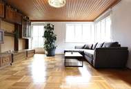 Ein-/Zweifamilienhaus mit Aussicht und Garage auf 788 m² Grund