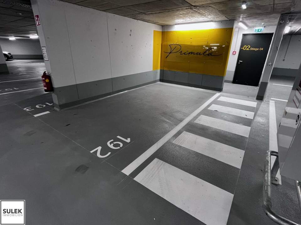 Penzingerstraße 76 - Kennedy Garden nahe U4 Hietzing: Tiefgaragenstellplatz ab sofort zu mieten!