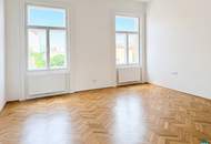 Erstbezug nach Sanierung: Traumhafter 4-Zimmer-Altbau mit moderner Ausstattung