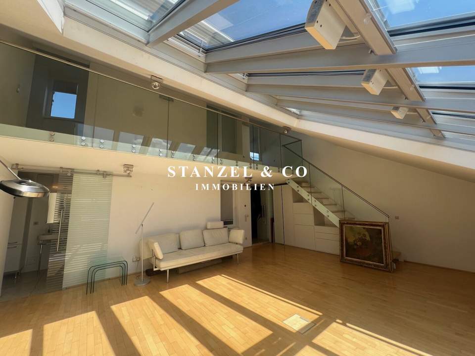 SONNIGES LOFT MIT HERRLICHER TERRASSE