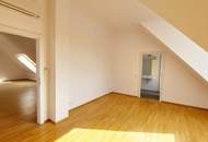 Wunderschöne 4- Zimmer DG-Wohnung mit Terrasse und Garagenstellplatz in toller Lage im Servitenviertel!