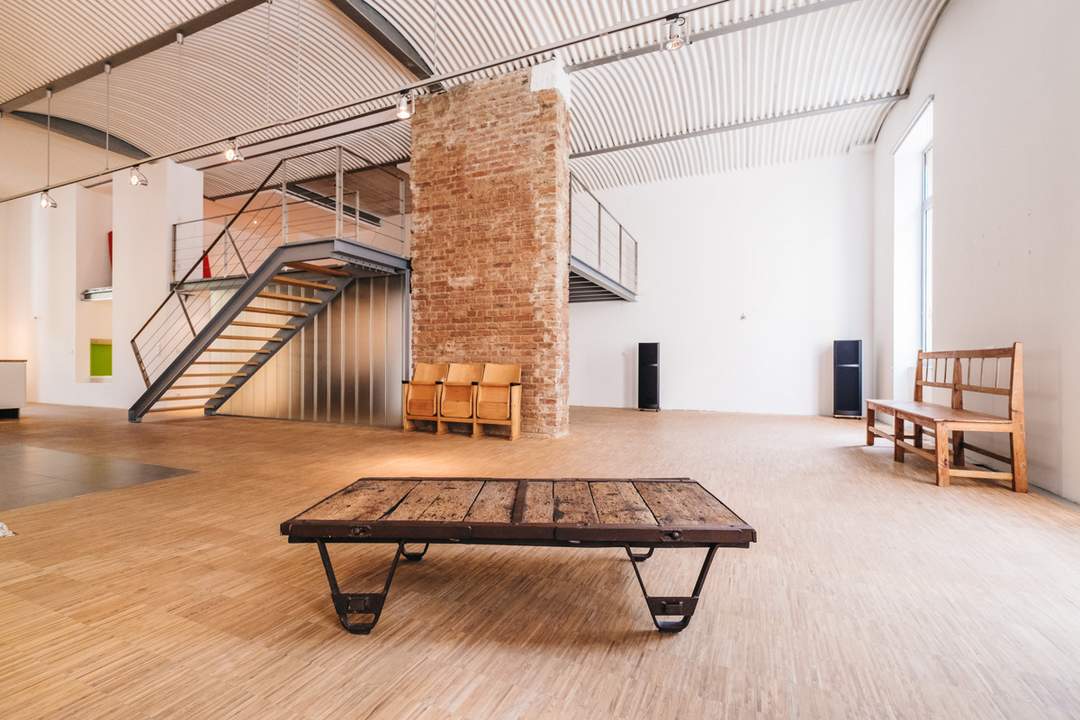 Loft-Büro in ehemaliger Dampfmaschinenfabrik beim Augarten!