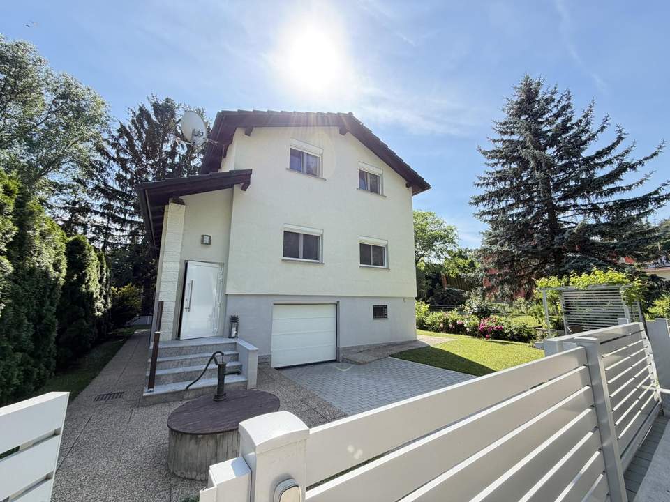 "Ein Haus zum Verlieben - mitten im Grünen"