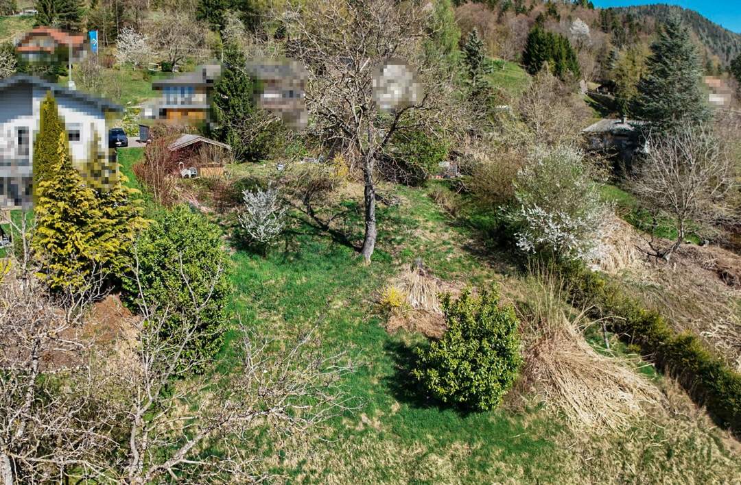 Abseits vom Trubel – Grundstück mit Grünblick in ländlicher Lage