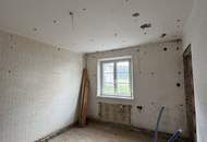 Sanierungsbedürftige Zwei-Zimmer-Wohnung mit einem Parkplatz | RIEDERSBACH