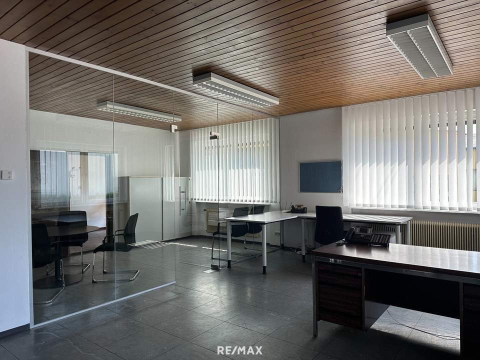 Büro- oder Praxisräumlichkeiten - auch teilbar