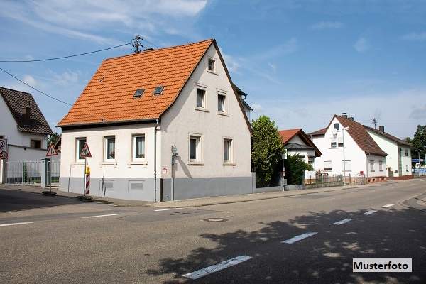 Projektchance für Entwickler - Altbestand mit Seitentrakt auf attraktivem Grundstück, Gewerbeobjekt-kauf, 410.000,€, 3100 Sankt Pölten(Stadt)