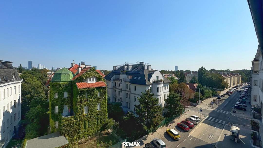 STADT. NATUR. WEITBLICK. „Wohnen mit Weitblick über den Grünen Prater – Exklusive, kernsanierte Eigentumswohnung in der Böcklinstraße“