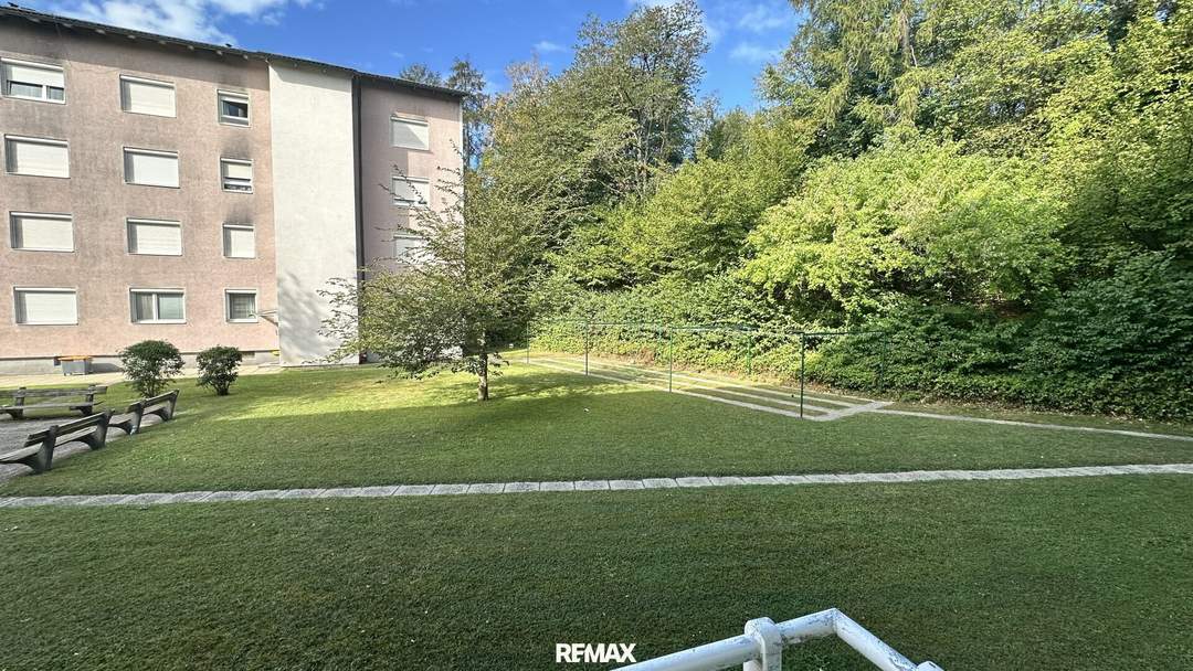 Moderne 2-Zi-Wohnung mit Loggia in Vöcklabruck