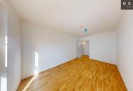 / BALKON / 4 ZIMMER / NACHVERMIETUNG / PROVISIONSFREI / ZENTRAL BEGEHBAR / DACHGESCHOSS