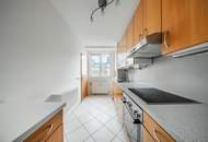 Nächst Währinger Park ! Lichtdurchflutete 2-Zimmer-Wohnung mit separater Küche | 4. OG | Viel Helligkeit und Stauraum | Sofort bezugsbereit