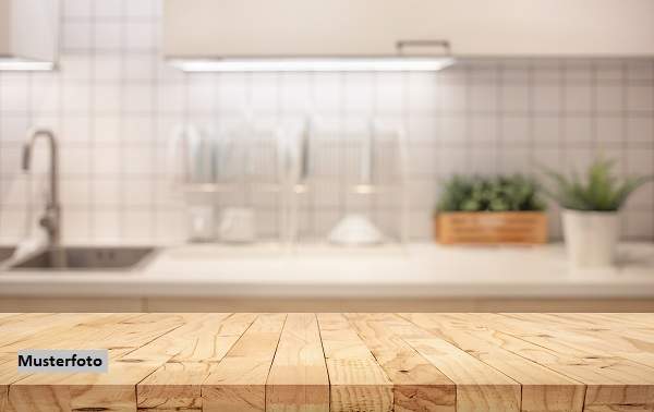 interessantes Bauträgerprojekt: Reihenhausanlage mit drei Einheiten im Rohbauzustand