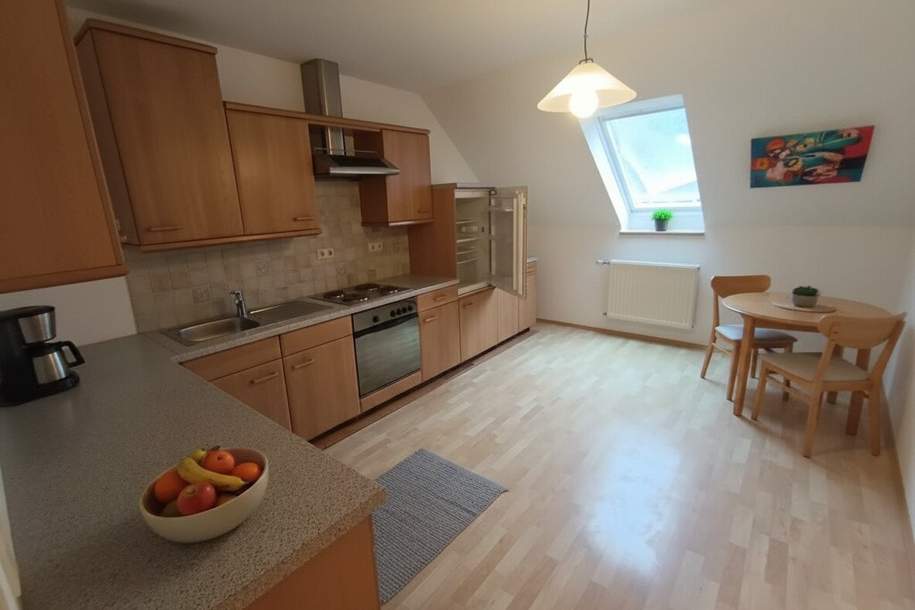 Große, gepflegte Mietwohnung in Maissau, Wohnung-miete, 1.093,52,€, 3712 Hollabrunn