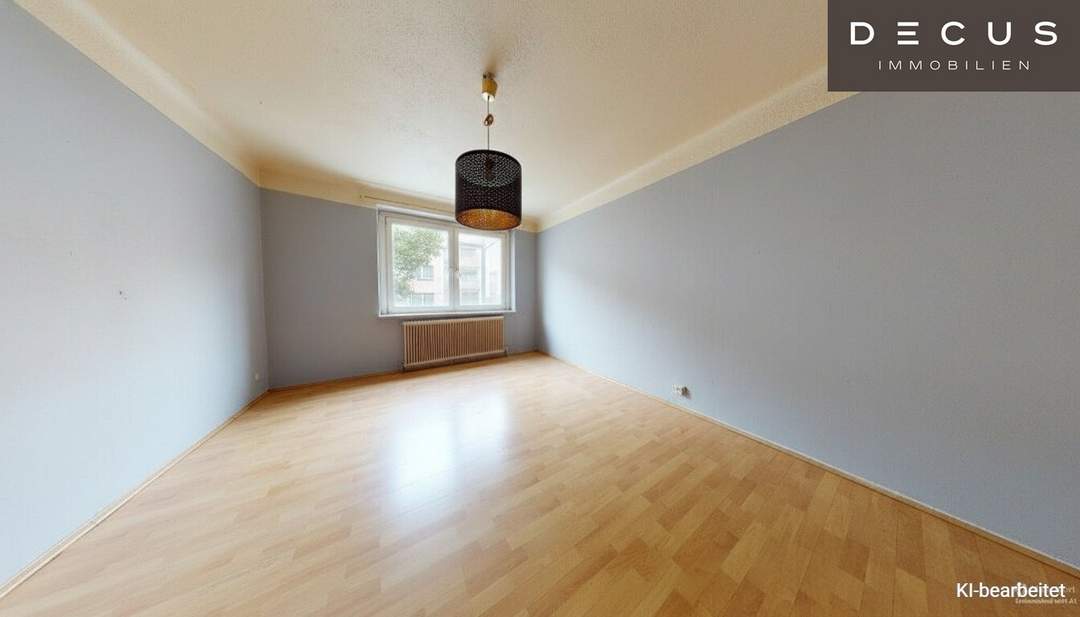 / SANIERUNGSBEDÜRFTIGE WOHNUNG / 1210 WIEN / 2 ZIMMER