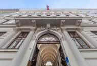 Stadthaus im Dach: Palais-Charme auf drei Etagen