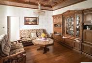 Traumgrund neben dem Wald mit sanierungsbedürftigem Althausbestand