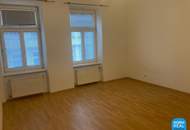 Unbefristet: Helle Single Wohnung