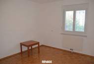 Großzügige 3-Zimmer-Wohnung mit Loggia und Tiefgaragenplatz