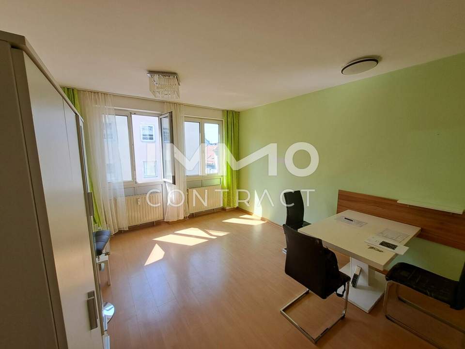 ++ ZENTRAL GELEGENE WOHNUNG IN URFAHR - PERFEKT FÜR SINGLES ODER PAARE - MIT EINER WOHNFLÄCHE VON CA. 37,37 m² ++