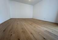 2 Zimmerwohnung im Zentrum mit Loggia und neuer Küche