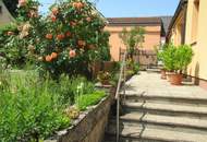 NEU RENOVIERTES EINFAMILIENHAUS MIT NEBENGEBÄUDE