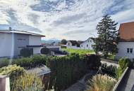 Klimatisiertes Eckreihenhaus nahe dem Zentrum mit Garage