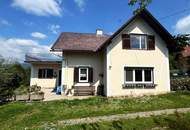 Einfamilienhaus mit viel Platz, sonnigem Garten, Terrasse und Nebengebäude!
