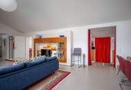Dachgeschosswohnung in Ruhelage mit traumhaftem Grünblick, eigenem Garten und Garage