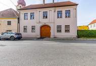 TOP ANGEBOT: VIERKANTHOF IN ZENTRALER LAGE: HISTORISCHE SUBSTANZ MIT POTENZIAL!