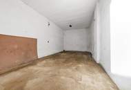 IMPOSANTER LANDSITZ FÜR HOHE ANSPRÜCHE! GROßZÜGIGE WOHN-UND NUTZFLÄCHEN SOWIE ÜBER 5000 m2 LAND