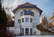 Frisch renoviert! Make your dreams come true! Traumlage + Traumhaus + Indoor Pool + Sauna + Toller Wienblick + Grün wohin das Auge reicht! Enjoy life!