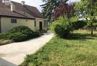Seltenes Baugrundstück in sehr attraktiver Lage mit Altbestand