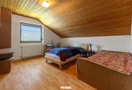 Ihr künftiges Zuhause mit Potenzial in ruhiger Lage: zwei Wohneinheiten, sonniger Garten und herrlicher Weitblick in Maria Saal